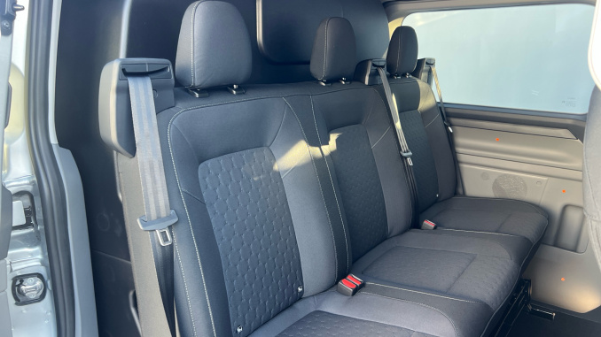 Ford Transit Custom 320 L1 Diesel Fwd 2.0 EcoBlue 150ps H1 Double Cab Van Limited - Image 39